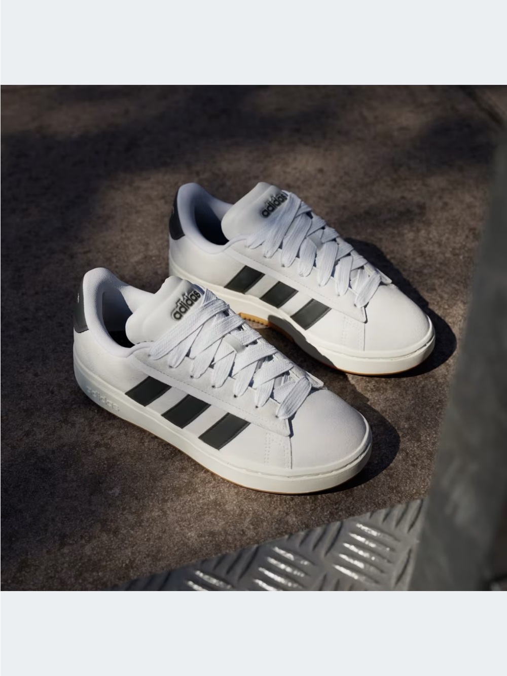adidas grand court NWT( original box)
